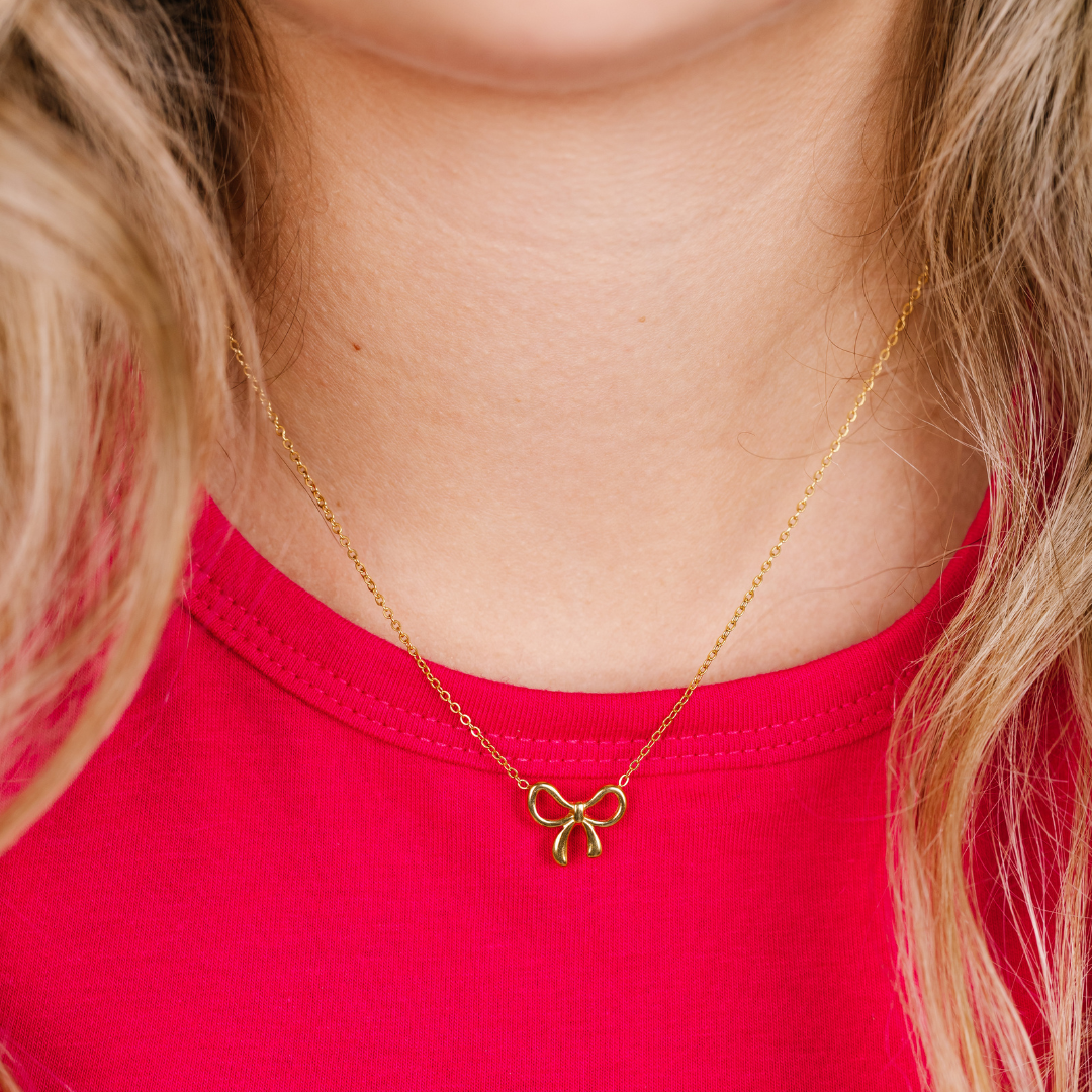 NEW Bow Necklace