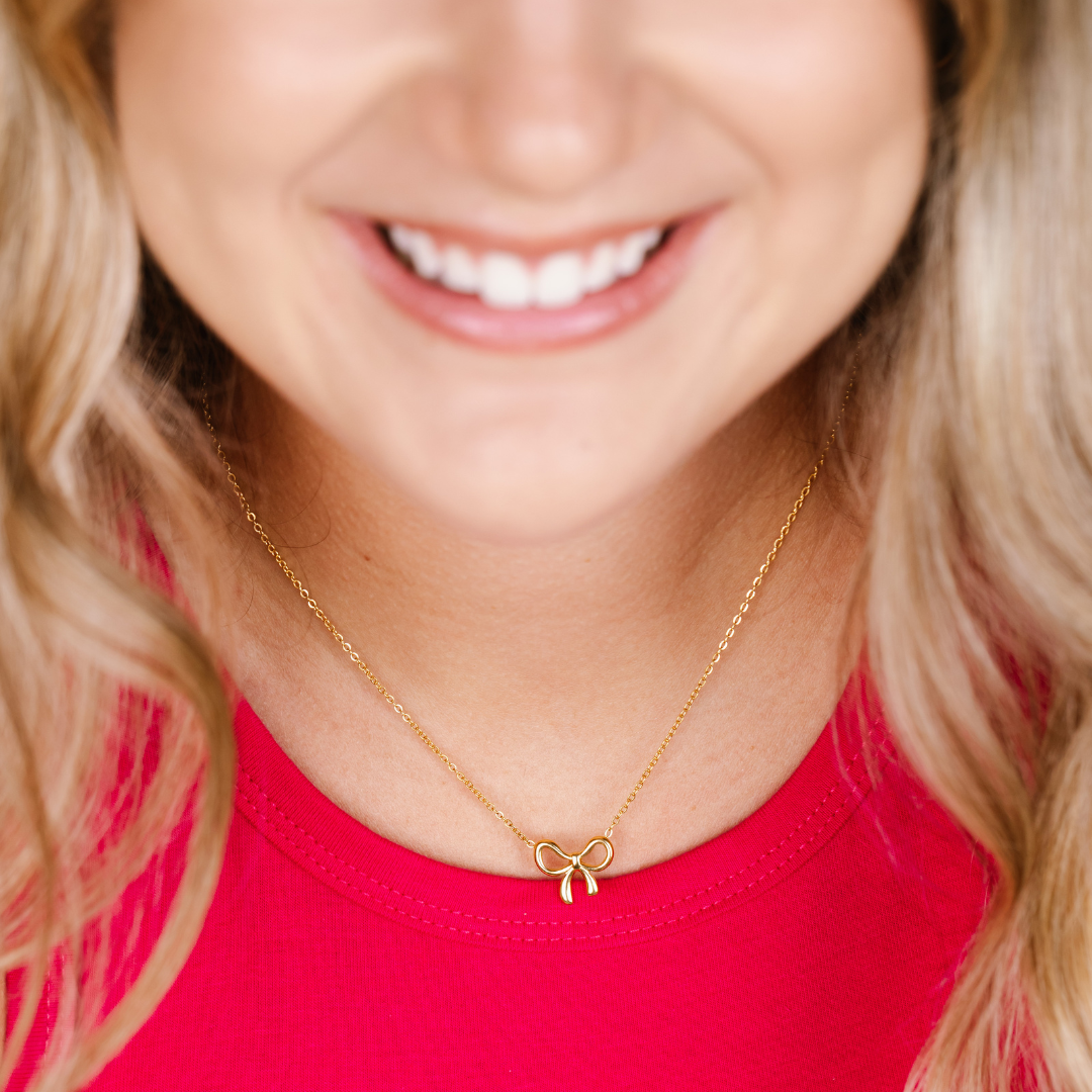 Bow Necklace