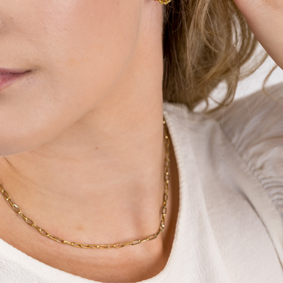 Dainty Paperclip Necklace
