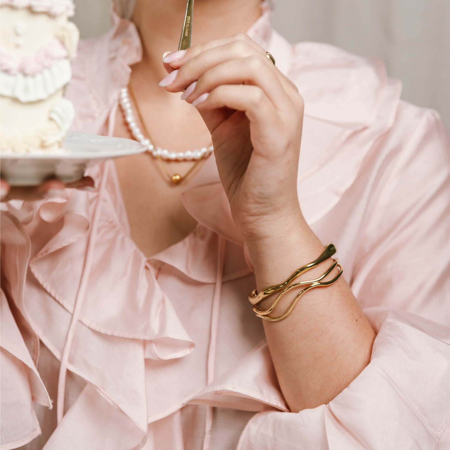 Wavy Bangle