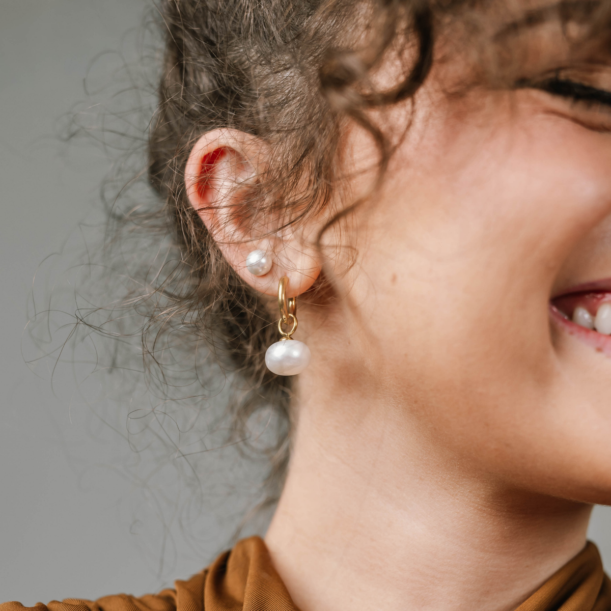 Staple Pearl Hoops