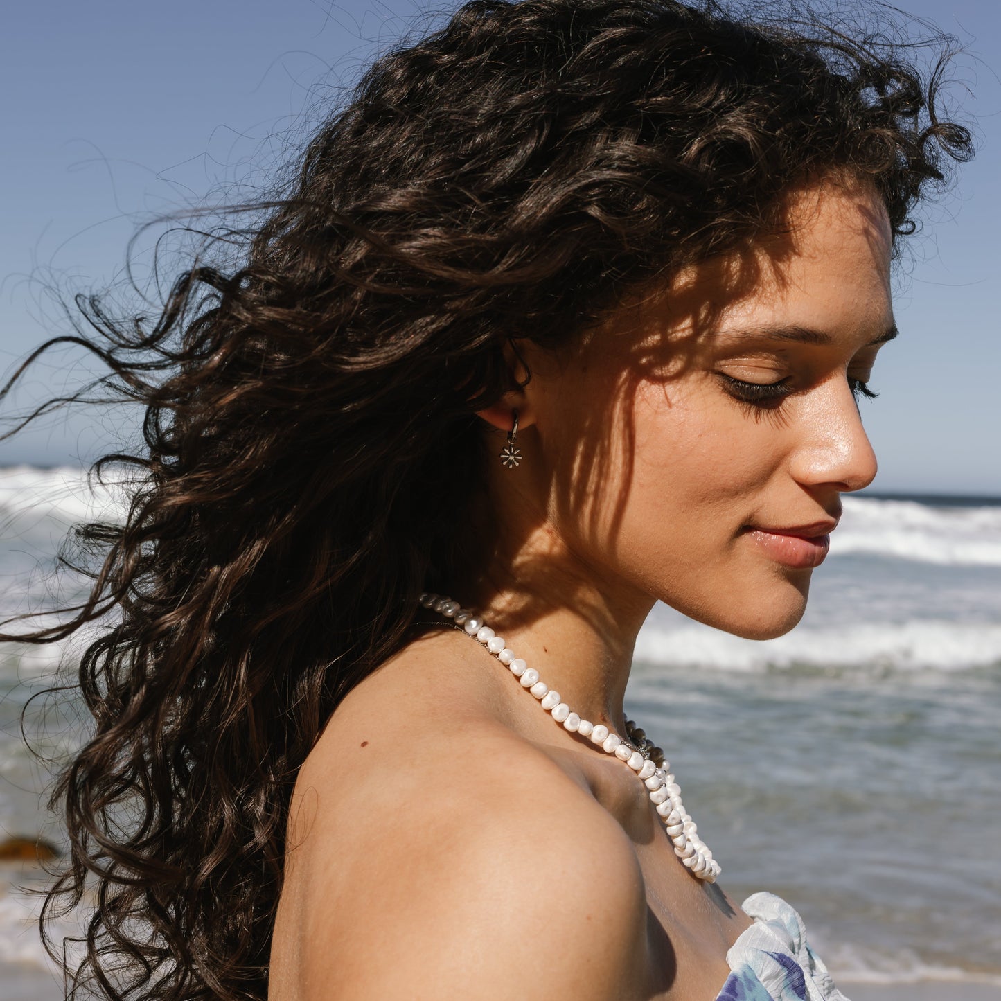 Pearlescent Necklace