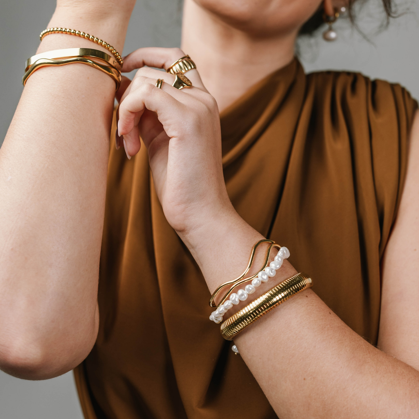 Ava Bangle