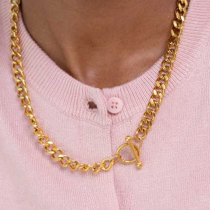 Bulky Clasp Necklace